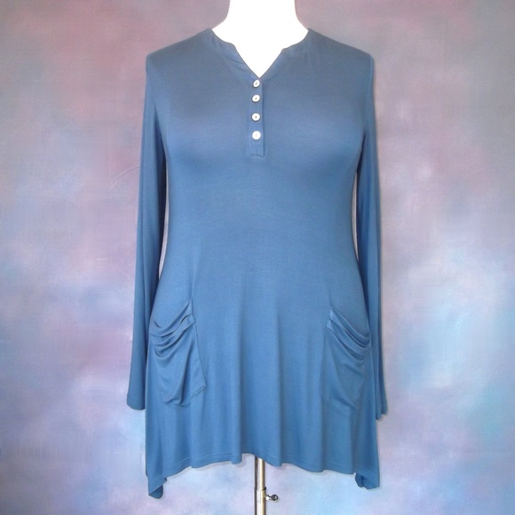 LOGO by Lori Goldstein Tops - LOGO Blue Henley Sharkbite Top Pockets Siz…